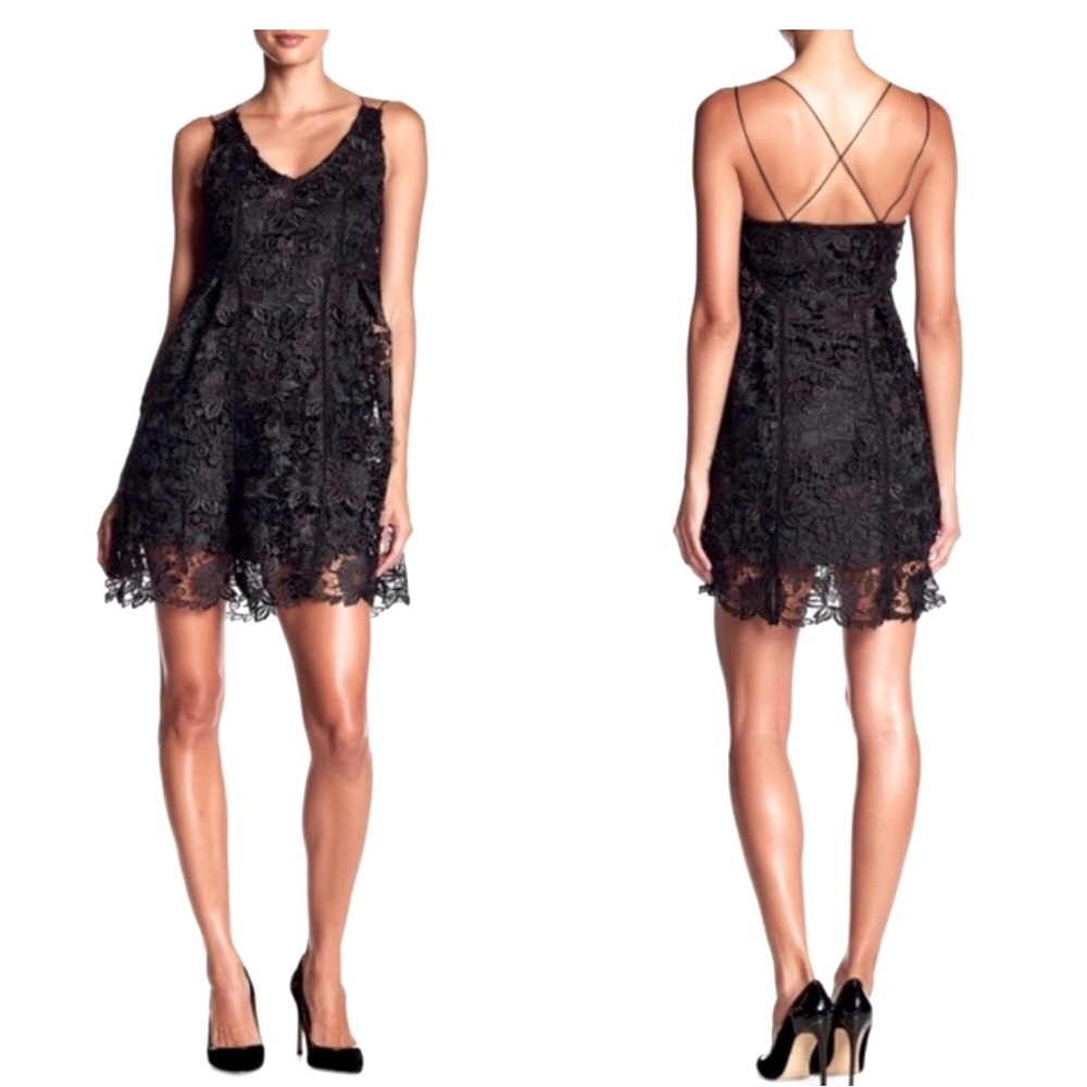 [S] Romeo & Juliet Couture embroidered lace mini dress